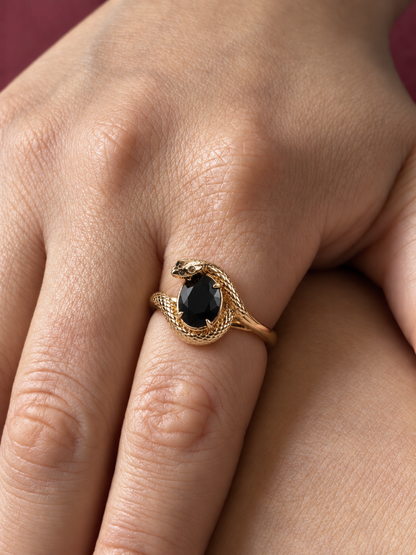 Cardan Black Onyx Snake Ring