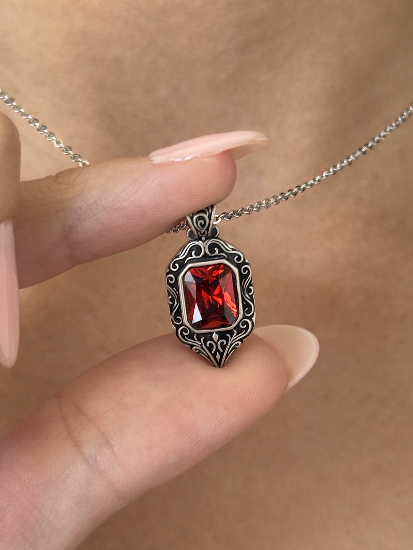Isabelle Lightwood Amulet Necklace