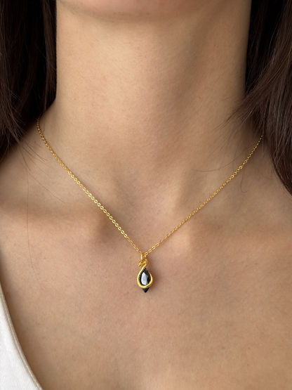 Cardan Snake Onyx Necklace