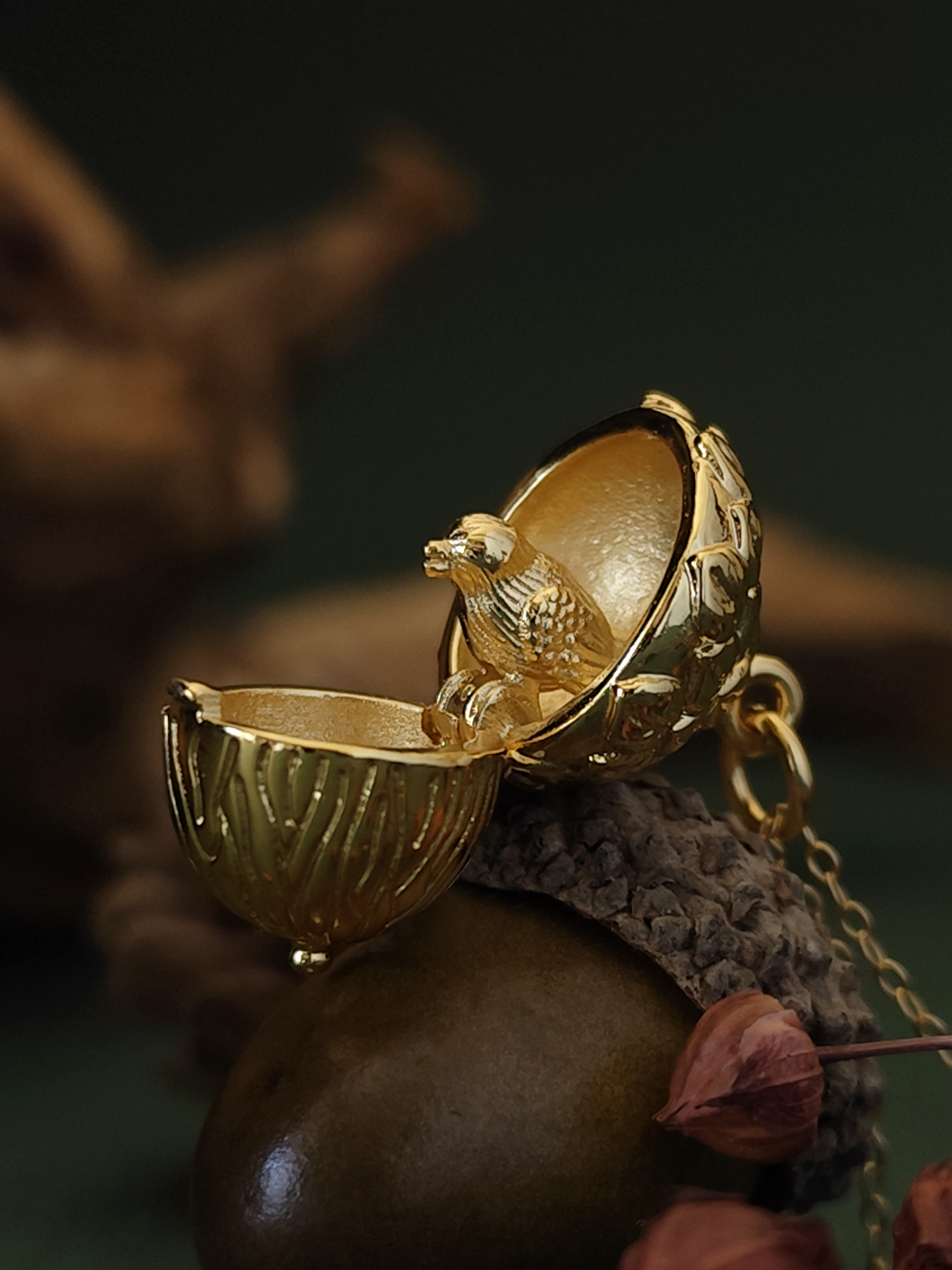 Liriope's Acorn Necklace