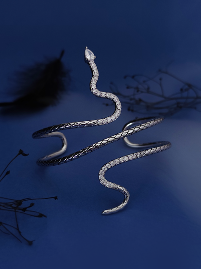 Isabelle Whip Snake Bracelet