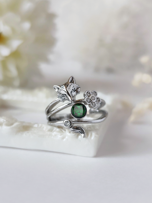 Lowe White Wolf Ring