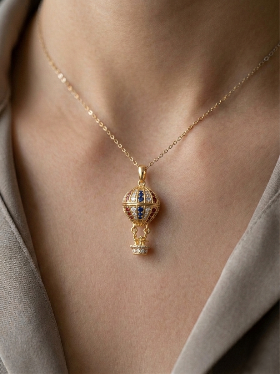 Air Balloon Necklace