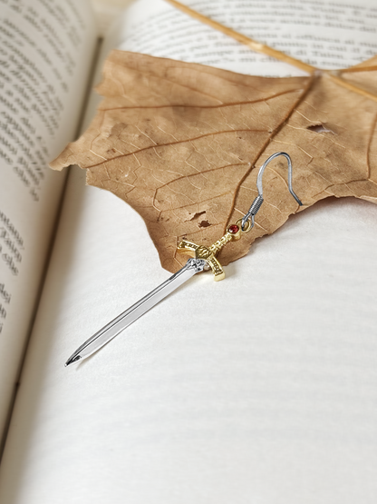 Goldryn Sword Earring (Deluxe)