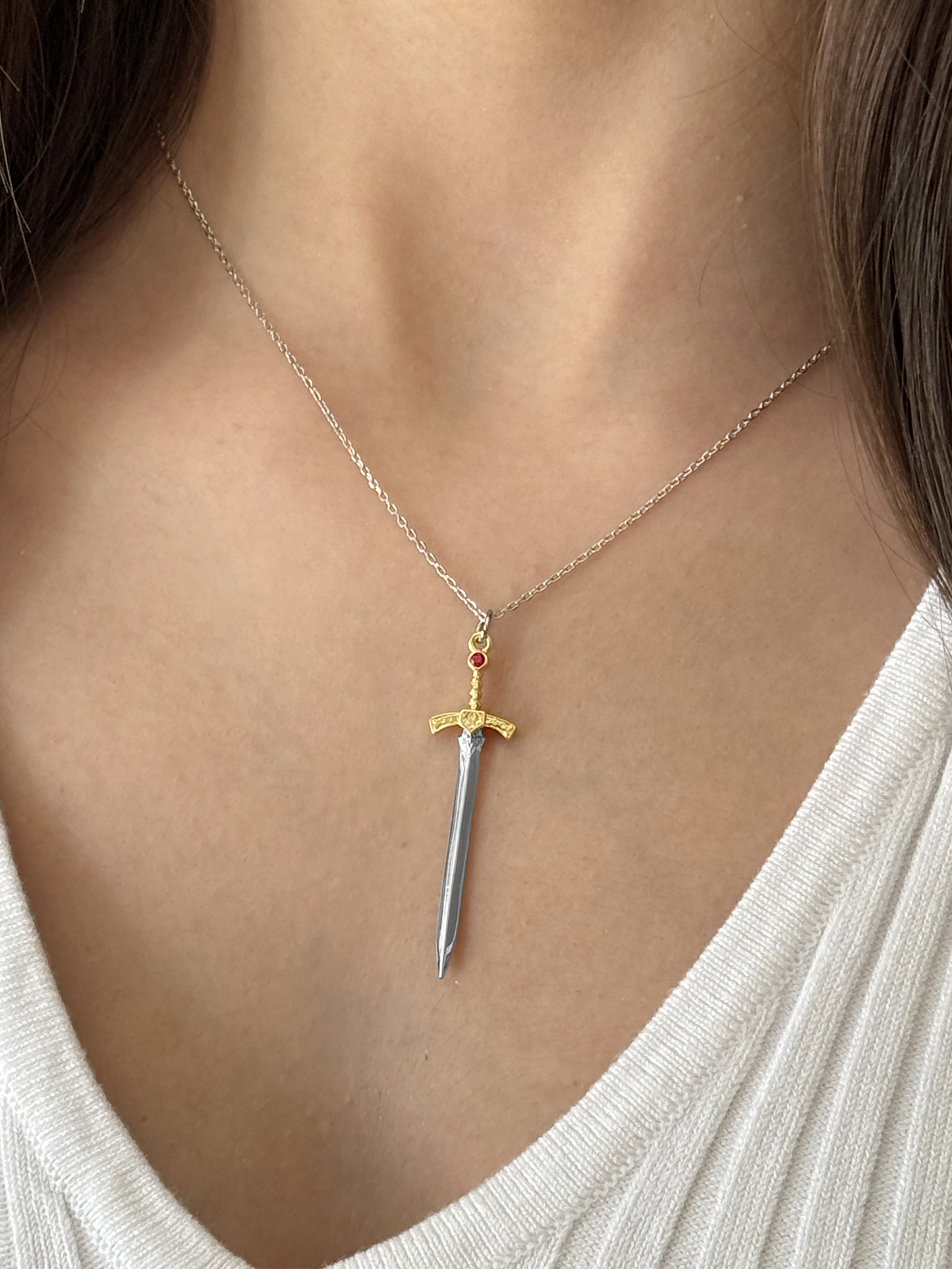 Goldryn Sword Necklace (Deluxe)